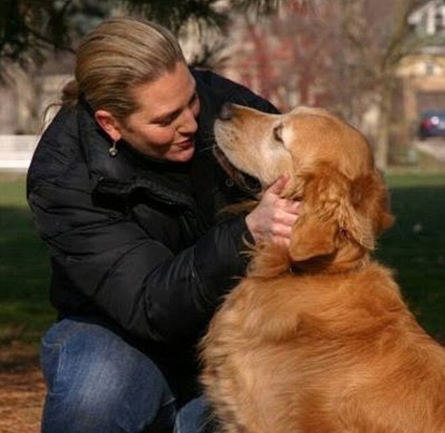 Ashley e il golden retriver