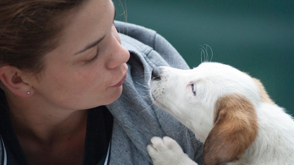 La scienza rassicura chi parla con i propri animali domestici