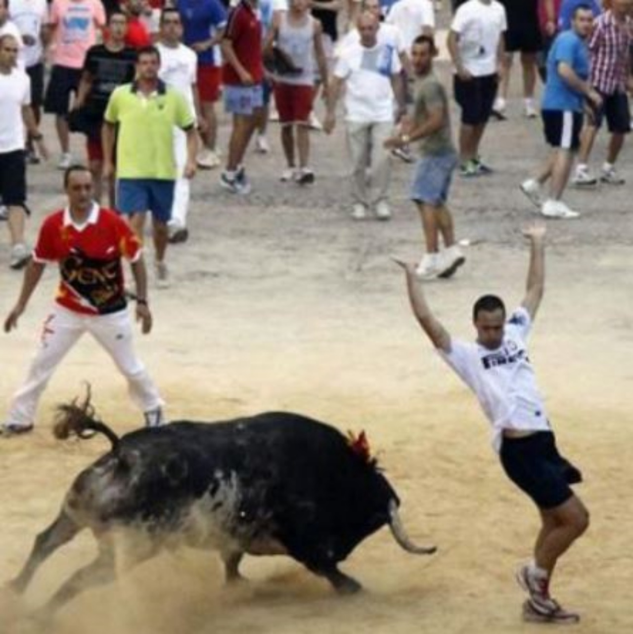 un toro ad una festa tradizionale spagnola